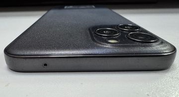 Б/в Мобільний телефон Blackview a95 8/128gb 01-200883164