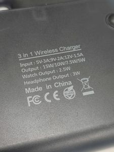 Б/в Бездротовий зарядний пристрій China 3 in 1 charger 01-200899309