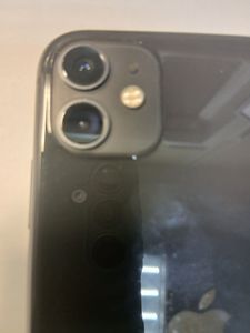 Б/в Мобільний телефон Apple iphone 11 64gb 01-200909046