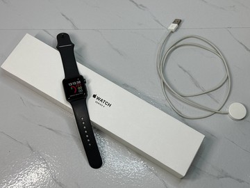Б/в Смарт-годинник Apple watch series 3 gps 38mm aluminum case 01-200925445