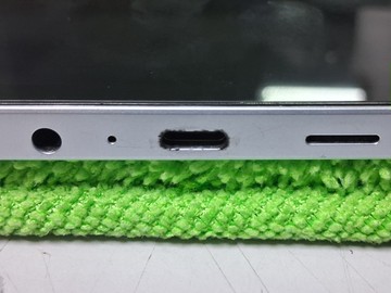 Б/в Мобільний телефон Samsung galaxy a06 4/128gb 01-200930103