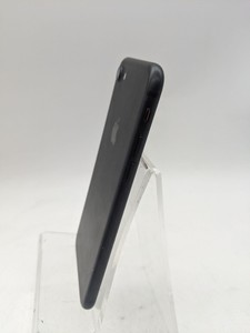 Б/в Мобільний телефон Apple iphone 7 32gb 01-200926903
