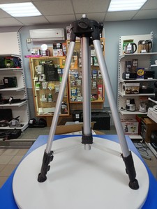 Б/у Штатив Stark tripod-1500 01-200975134