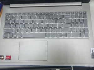 Б/у Ноутбук Lenovo 15/ryzen 5 5625u ddr4/8gb ddr4/ssd 256 gb/*інтегрована 01-200997287