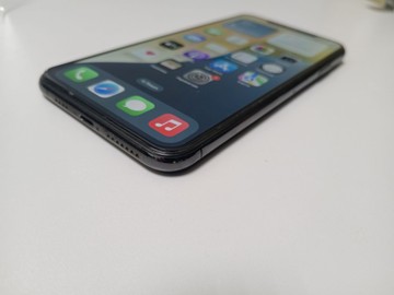 Б/в Мобільний телефон Apple iphone xs max 64gb 01-201005092