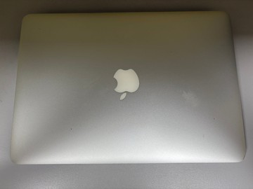 Б/в Ноутбук Apple macbook air 2015 a1466 13,3" core i5 1.6ghz/ram4gb/ssd128gb/intel hd graphics 6000 01-201006026