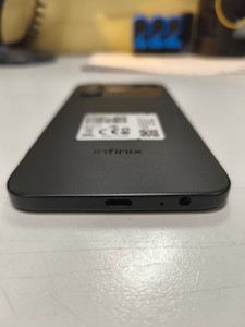 Б/в Мобільний телефон Infinix smart 20 4/64gb 01-201011945
