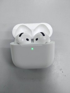 Б/в Навушники Apple airpods 4 with active noise cancellation 01-201103693