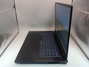 Б/в Ноутбук Dream Machines 17/core i9-14900hx ddr5/32gb ddr5/hdd *відсутній/ssd 1000 gb/rtx 5060 8gb 01-201052418