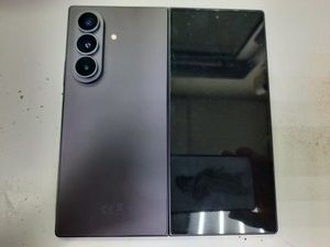 Б/у Мобільний телефон Samsung galaxy fold8 ultra 12/256gb 01-201146329
