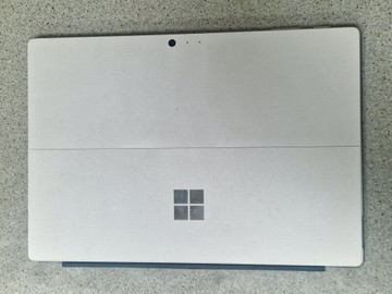 Microsoft surface pro 5 1796/i5 8250u/ram8gb/ssd 128gb