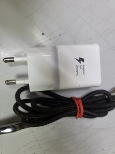 Б/в Зарядний пристрій Samsung ep-ta20ewe 01-201158906