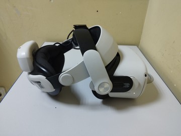 Б/в Окуляри віртуальної реальності Oculus quest 2 128 gb 01-201180968