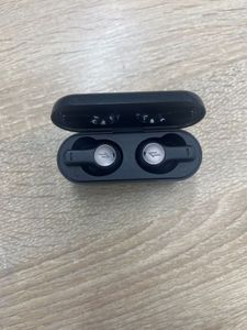 18-000093021: 1More pistonbuds