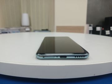 01-200604996: Honor 90 8/256gb