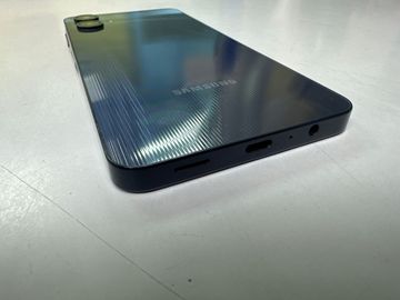 01-200789148: Samsung galaxy a06 4/128gb