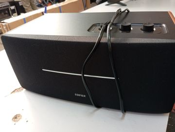 01-200795550: Edifier d12