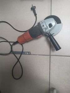 Б/в Кутова шліфмашина Black&Decker kg912 01-200812559