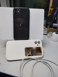 Б/в Мобільний телефон Apple iphone 11 64gb 01-200820472