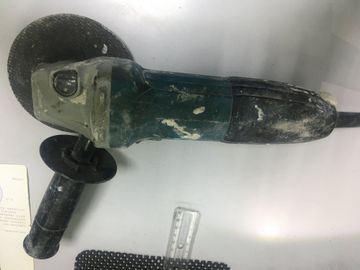 Б/у Угловая шлифмашина Makita ga5030 01-200829738