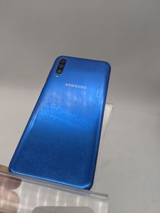 Б/в Мобільний телефон Samsung galaxy a50 sm-a505fn 4/64gb 01-200881301