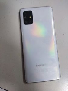 Б/в Мобільний телефон Samsung galaxy a71 sm-a715f 6/128gb 01-200906141