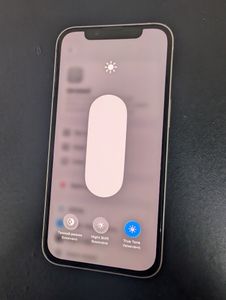 Б/в Мобільний телефон Apple iphone 13 128gb 01-200909771