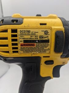 Б/в Шурупокрут Dewalt dcd780 20v 01-200916487