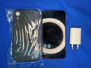 Б/в Мобільний телефон Apple iphone xr 64gb 01-200918143