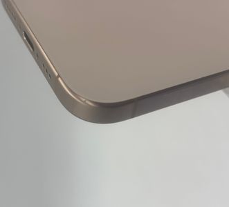 Б/в Мобільний телефон Apple iphone 16 pro 256gb 01-200828866