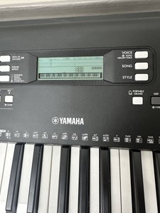 Б/у Синтезатор Yamaha psr-e373 01-200938724