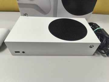 Б/в Ігрова приставка Microsoft xbox series s 512gb 01-200940682
