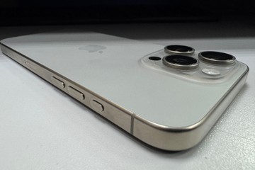 Б/в Мобільний телефон Apple iphone 15 pro max 256gb 01-200966692