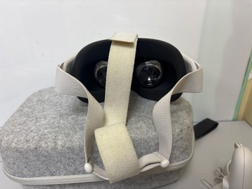 Б/в Окуляри віртуальної реальності Oculus quest 2 256 gb 01-200989359