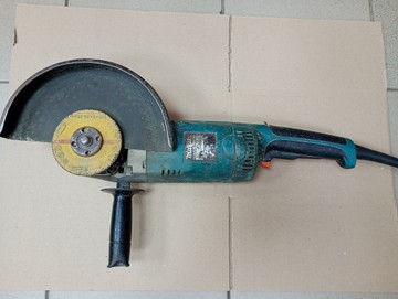 Б/в Кутова шліфмашина Makita ga9020s 01-201016483