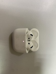 Б/в Навушники Apple airpods 4 01-201022410
