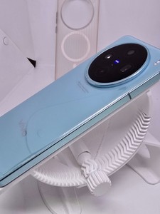 Б/в Мобільний телефон Vivo x100s 12/256gb 01-201026521