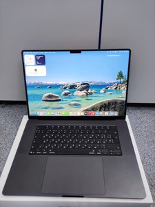 Б/в Ноутбук Apple macbook pro 16 a3429 / apple m5 max / ram 48gb / ssd 2tb / 40 core gpu 01-201103840