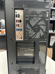 Б/в Системний блок Пк amd ryzen 7 7700/ram 64 gb/hdd відсутній+відсутній/ssd 2000 gb/nvidia rtx 4080 (geforce) 16gb gddr6x 01-201103018