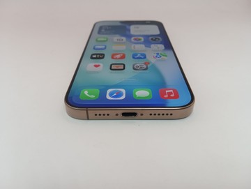 Б/в Мобільний телефон Apple iphone 16 pro max 256gb esim 01-201002813