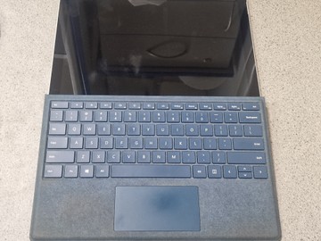 Б/в Планшет Microsoft surface pro 5 1796/i5 8250u/ram8gb/ssd 128gb 01-201144692