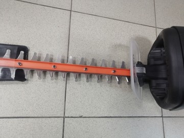 Б/в Кущоріз Black&Decker behts301 01-201181067