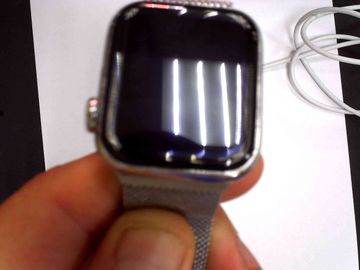 Б/в Смарт-годинник Apple watch series 6 gps + cellular 40mm s. steel case w. milanese l 01-200599240