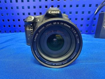 01-200611738: Canon eos 60d +ef-s 17-55mm f/2,8 is usm