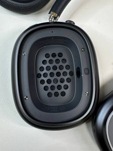 01-200781515: Apple airpods max