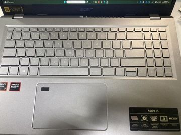 Б/у Ноутбук Acer 15/ryzen 7 8840hs ddr5/16gb ddr5/hdd *відсутній/ssd 512 gb/*інтегрована 01-200810311