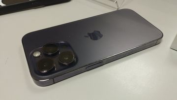 Б/в Мобільний телефон Apple iphone 14 pro 256gb 01-200808040