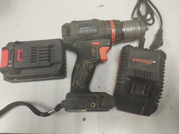 Б/у Шуруповерт Dnipro-M cd-201hbc compact 1акб 4ah зп 01-200829283