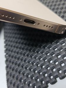 Б/в Мобільний телефон Apple iphone 16 pro max 256gb 01-200801568