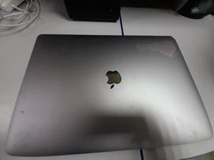 Б/в Ноутбук Apple macbook pro a1990 екр 15.4"/ core i7 2,2ghz/ ram32gb/ ssd512gb/ graphics 630 01-200848512